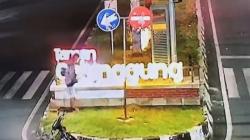 Pemuda Viral Tendang Lampu Taman Jalan di Malang Ditangkap