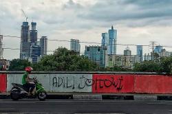 Imbas Masuk Daftar OCCRP, Coretan Dinding Jokowi Bermunculan