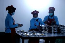Begini Suasana Kesibukan Dapur Makanan Bergizi Gratis di Depok 