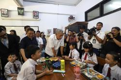 Wamensos Tinjau Pelaksanaan Program Makan Bergizi Gratis
