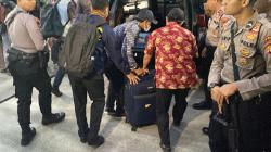 KPK Bawa 1 Koper Hasil Geledah Rumah Sekjen PDIP Hasto