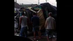 Kecelakaan Beruntun 3 Kendaraan di Kediri, 1 Orang Tewas<