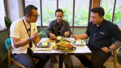 Menjelajahi Kelezatan Nasi Padang bersama Lord Adi