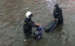 Banjir Rendam Sejumlah Ruas Jalan di Bandung, Lalin Arah Tol Pasteur Dialihkan<