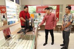 Peresmian Gerai ke-400 Optik Melawai 
