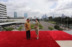 Ketua Parlemen Singapura Berkunjung ke DPR Disambut Puan Maharani