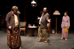 Pertunjukan Teater Dag Dig Dug