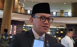 Menteri P2MI Usul Tagar Viral #KaburAjaDulu Diubah: #AyoKitaBekerjaDiLuarNegeri Saja