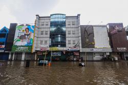 Perekonomian Kelapa Gading Lumpuh akibat Banjir