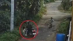 Pakai Anting Emas, Balita Wanita Jadi Korban Penjambretan di Makassar Terekam CCTV<