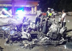 Foto-Foto Kecelakaan Maut di Gerbang Tol Ciawi, Kendaraan Hancur Berkeping-keping