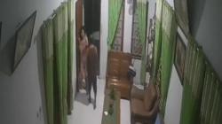 Pilu, Istri Menderita Stroke di Brebes Dianiaya Suami dan Anak Kandung Terekam CCTV<