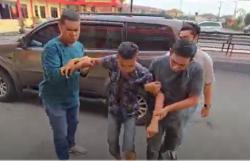 Medan Gempar, Pemuda Bakar Ayah Kandung Gara-Gara Tak Dibelikan HP<