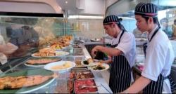 Adu Cita Rasa, Masakan Padang Bersaing dengan Kuliner Modern di Mal