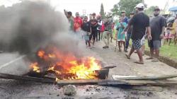 Oknum TNI di Sorong Diduga Aniaya Warga hingga Tewas, Berujung Pemalangan Jalan<