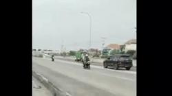Viral Aksi Berbahaya Mobil Fortuner Melawan Arah di Jalan Pantura Demak, Kini Diburu Polisi<