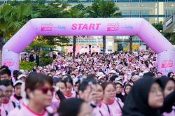 1.500 Peserta Berkostum Pink Ikuti Ajang Lari 5K