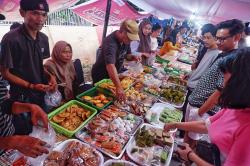 Pasar Takjil Ramadhan di Makassar