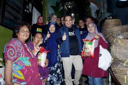 Bantuan Makanan dan Alat Kebersihan untuk Korban Banjir Jabodetabek