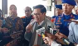 Pramono Kirim 200 Pasukan Oranye untuk Bantu Bersihkan Banjir Bekasi