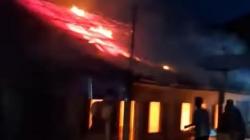 Kebakaran di Nias Selatan, 4 Rumah Warga Ludes gegara Lilin Sambar Bensin Eceran<