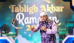Tabligh Akbar, Ustadz Tafiqurrahman Ingatkan Pentingnya Memperbaiki Sholat