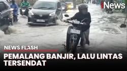 Hujan Deras Banjiri Pemalang, Jalan Terendam dan Lalu Lintas Terhambat | News Flash