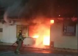 Kantor Polsek Helvetia Medan Terbakar, Ruang Intelkam dan Provos Ludes<