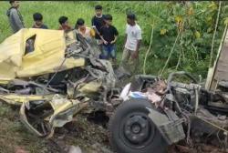 Kronologi Truk Pupuk Tertabrak KA Kartanegara di Kediri Sebabkan 3 Kritis<