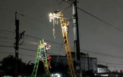 Perjalanan KRL Cikarang-Tambun Terhenti gegara Gangguan Jaringan Tiang Listrik