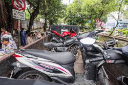 Jukir Liar Kembali Beraksi di Blok M, Pemkot Jaksel: Abaikan jika Diminta Bayar Parkir