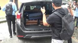 KPK Geledah Kantor Dinas PUPR dan Sekda OKU, Sejumlah Dokumen Disita dalam Koper Besar<