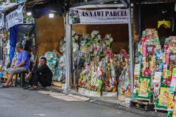 Potret Pedagang Parsel Lebaran di Cikini Menunggu Pembeli