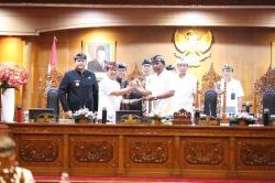 Bupati Badung Sampaikan LKPJ 2024 Tepat Waktu, Ketua DPRD Beri Apresiasi<