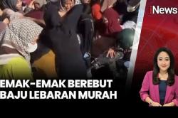 Emak-emak Antre Baju Lebaran di Polewali Mandar, Saling Dorong hingga Berdesakan