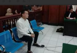 Ivan Sugianto yang Paksa Siswa Sujud dan Menggonggong Divonis 9 Bulan Penjara