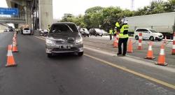 Lalu Lintas Normal, Contraflow di Tol Japek arah Cikampek Dihentikan 