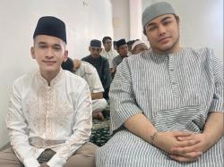 43 Tahun Hidup, Ivan Gunawan Baru Puasa Full dan Sholat 5 Waktu di Ramadhan Ini  