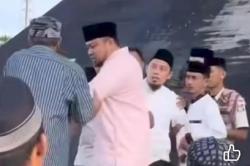Viral Panitia dan Jemaah Salat Id di Lapangan Karebosi Makassar Nyaris Bentrok<