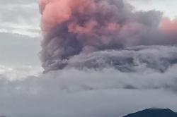 Gunung Dukono Erupsi, Muntahkan Abu Vulkanis Setinggi 1.500 Meter<