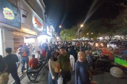 Libur Lebaran 2025, Jalan Malioboro Dipadati Wisatawan