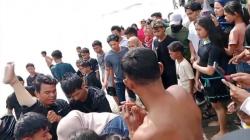 6 Wisatawan Tenggelam Dihantam Ombak Besar di Pantai Ammani, 3 Tewas<
