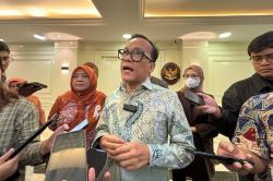 Wamenaker Kumpulkan Aplikator Ojol hingga Kurir, Evaluasi BHR Rp50.000