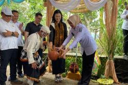 Kunjungi Padarincang, Miss Indonesia 2024 dan MNC Peduli Beri Bantuan Air Bersih 