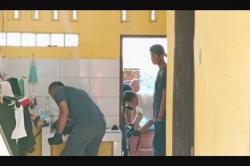 Mayat Perempuan Telanjang Ditemukan Terlilit Lakban di Kamar Kos Ciamis, Diduga Dibunuh