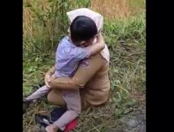 Ibu Guru SD di Bangkalan Dibegal 3 Pria Bersenjata Api saat Pulang Sekolah, Motor Raib<