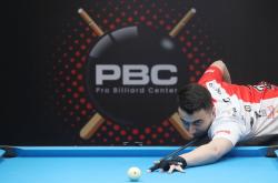 Juara Dunia Biliar Fedor Gorst Puji Fasilitas Pro Billiard Center