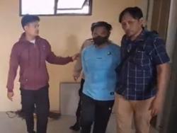 Ini Tampang Pria Tak Dikenal Penyerang Imam Masjid Al Ittihad Jatibarang Brebes<