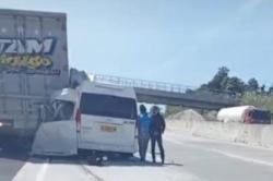Kecelakaan Maut Minibus Travel Bhinneka Tabrak Truk di Tol Cisumdawu, 3 Orang Tewas