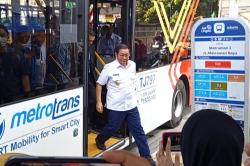 Pramono ke ASN yang Tak Patuh Naik Transportasi Tiap Rabu: Dibina Serius atau Dibinasakan
